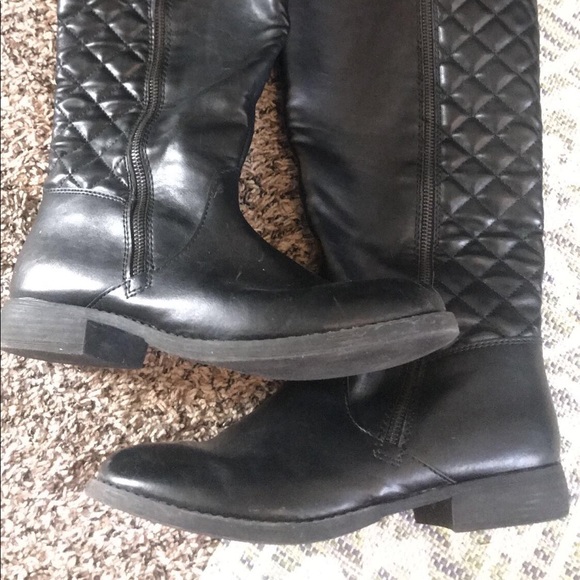 Knee high boots - Picture 2 of 2